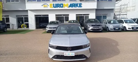 Opel Astra 1.6 phev Business Elegance s&s 180cv at8 - Immagine 3