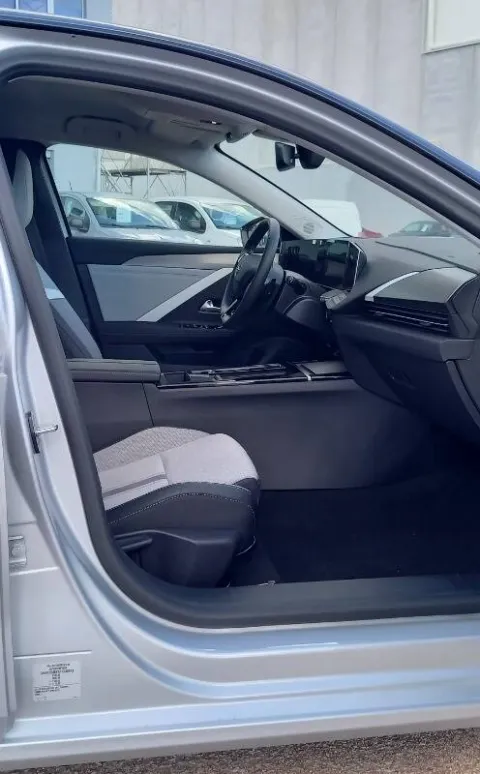 Opel Astra 1.6 phev Business Elegance s&s 180cv at8 - Immagine 4