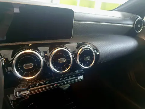 Mercedes CLA Coupe 200 Sport auto - Immagine 15