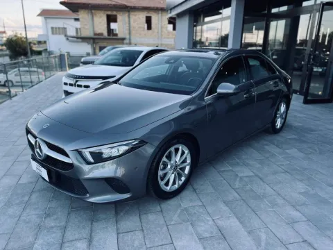 Mercedes A 180 Sport auto - Immagine 1