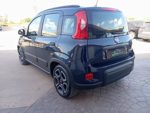 Fiat Panda 1.0 firefly hybrid City Life s&s 70cv 5p.ti - Immagine 3