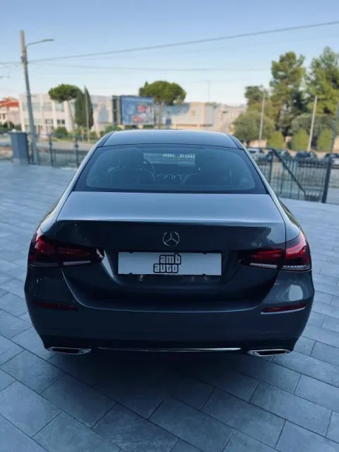 Mercedes A 180 Sport auto - Immagine 5