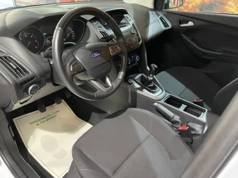 Ford Focus SW 1.5 tdci Plus s&s 95cv - Immagine 4