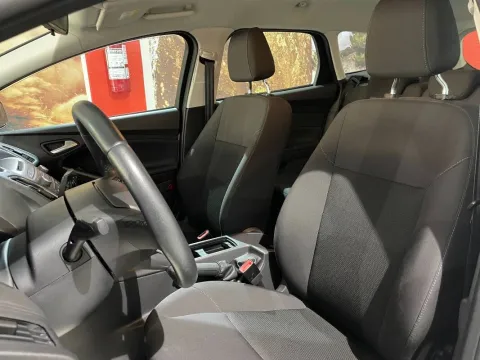 Ford Focus SW 1.5 tdci Plus s&s 95cv - Immagine 6