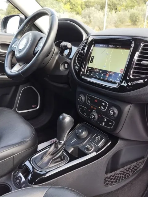 Jeep Compass 2.0 mjt Limited 4wd 140cv my19 - Immagine 10