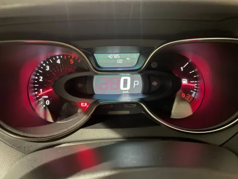 Renault Captur 1.5 dci Business 90cv edc - Immagine 13