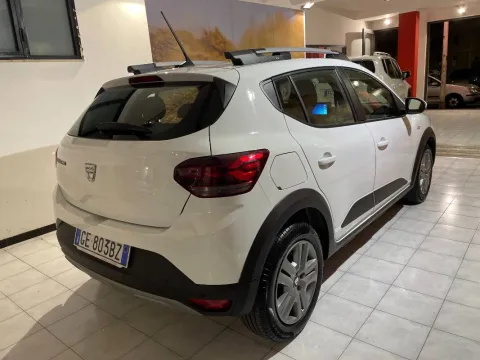 Dacia Sandero Stepway 1.0 tce Comfort SL DaciaPlus 90cv - Immagine 4