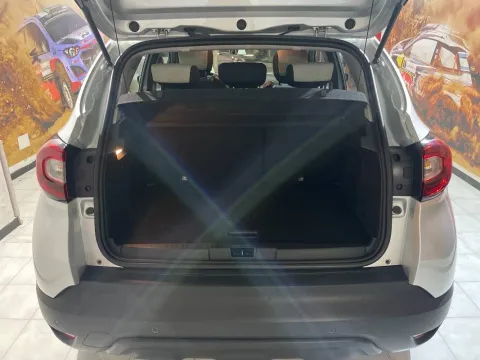 Renault Captur 1.5 dci Business 90cv edc - Immagine 23