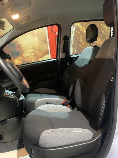Fiat Panda 1.0 firefly hybrid s&s 70cv 5p.ti - Immagine 7