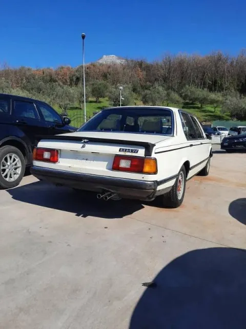 BMW 728i - Immagine 4
