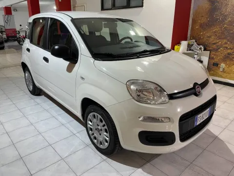 Fiat Panda 1.3 mjt 16v Easy s&s 95cv - Immagine 3