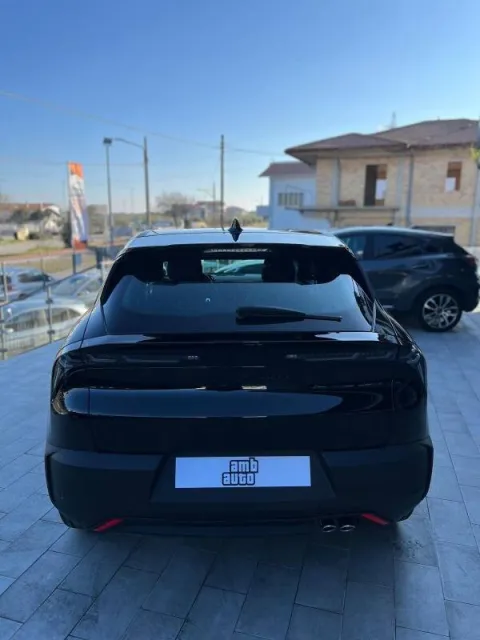 Alfa Romeo Junior 1.2 ibrida 145cv edct6 - Immagine 5