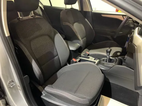 Ford Focus 1.5 ecoblue Business s&s 120cv my20.75 - Immagine 16