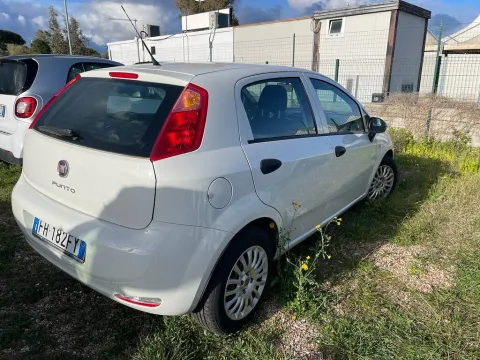 Fiat Punto 5p 1.3 mjt Street s&s 95cv - Immagine 5