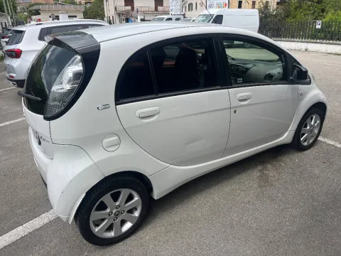 Citroen C-Zero full electric Seduction - Immagine 4