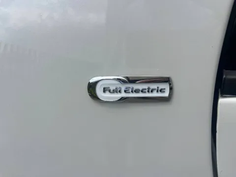 Citroen C-Zero full electric Seduction - Immagine 5