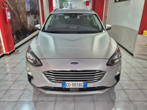 Ford Focus SW 1.5 ecoblue Business s&s 120cv my20.75 - Immagine 2