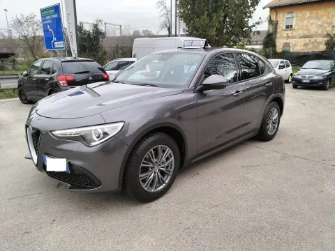 Alfa Romeo Stelvio 2.2 t Business rwd 160cv auto my19 - Immagine 3