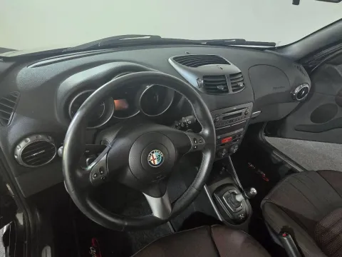 Alfa Romeo 147 3p 3.2 GTA V6 selespeed - Immagine 7