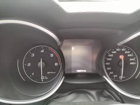 Alfa Romeo Stelvio 2.2 t Business rwd 160cv auto my19 - Immagine 19