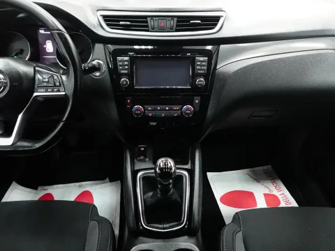 Nissan Qashqai 1.2 dig-t N-Connecta 115cv - Immagine 17