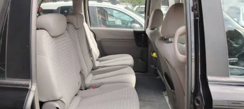 Kia Carnival 2.9 crdi 16v vgt Family - Immagine 11