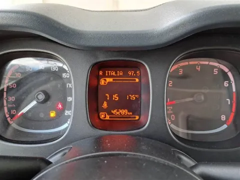 Fiat Panda 1.0 firefly hybrid s&s 70cv 5p.ti - Immagine 7
