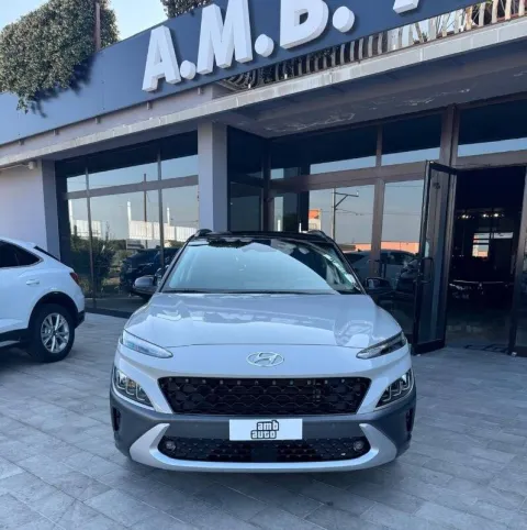 Hyundai Kona 1.6 gdi hev Xclass 2wd 141cv dct - Immagine 2