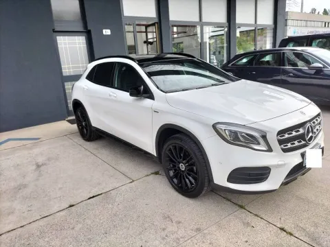 Mercedes GLA 200 d Premium auto - Immagine 8
