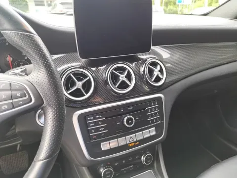 Mercedes GLA 200 d Premium auto - Immagine 13