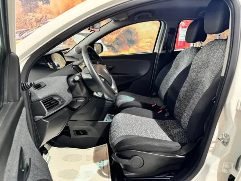 Lancia Ypsilon 1.0 firefly hybrid Silver s&s 70cv - Immagine 7