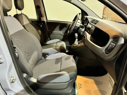 Fiat Panda 1.2 Easy s&s 69cv my19 - Immagine 16