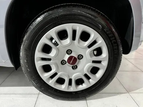 Fiat Panda 1.2 Easy s&s 69cv my19 - Immagine 20
