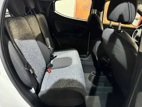 Lancia Ypsilon 1.0 firefly hybrid Silver s&s 70cv - Immagine 13