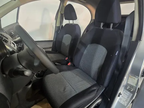Nissan Micra 1.2 Acenta Young E6 - Immagine 6