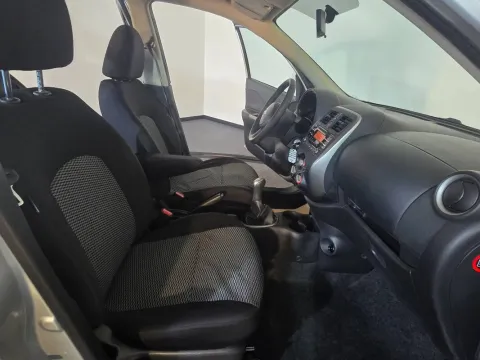 Nissan Micra 1.2 Acenta Young E6 - Immagine 15