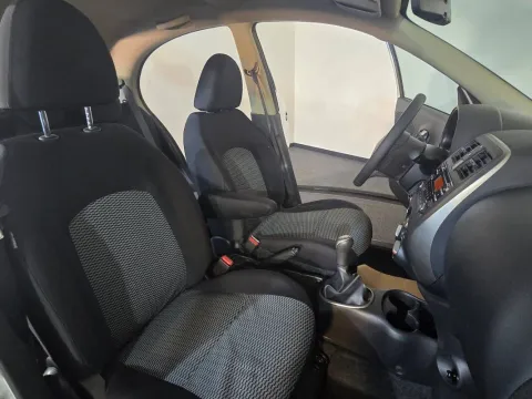Nissan Micra 1.2 Acenta Young E6 - Immagine 16