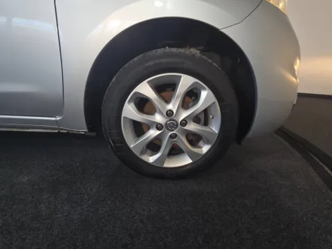 Nissan Micra 1.2 Acenta Young E6 - Immagine 17