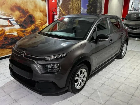 Citroen C3 1.2 puretech Feel Pack s&s 83cv neopatentati - Immagine 1