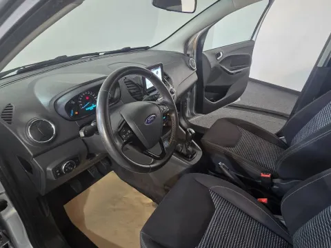 Ford Ka + 1.2 Ultimate 85cv my18 - Immagine 7