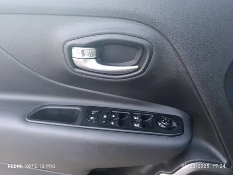 Jeep Renegade 1.0 t3 Limited 2wd - Immagine 24