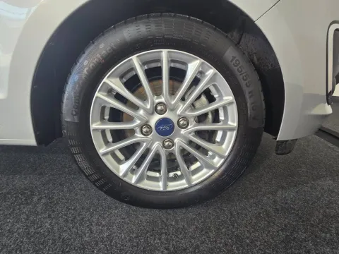 Ford Ka + 1.2 Ultimate 85cv my18 - Immagine 20