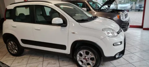 Fiat Panda 1.3 mjt 16v 4x4 75cv E5+ - Immagine 1