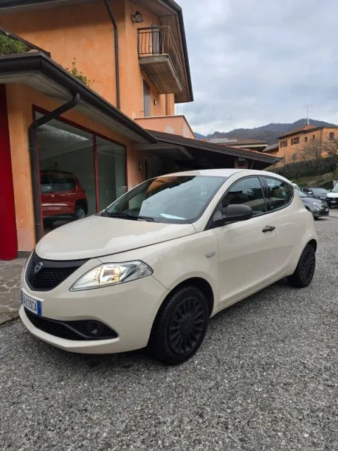 Lancia Ypsilon 1.2 Elefantino Blu ecochic Gpl 69cv my19 - Immagine 3