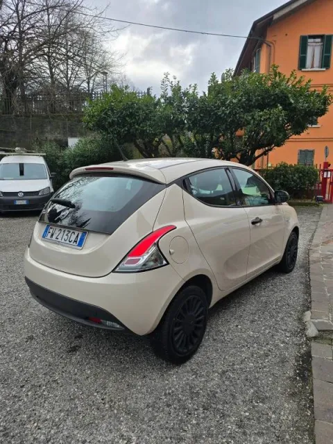 Lancia Ypsilon 1.2 Elefantino Blu ecochic Gpl 69cv my19 - Immagine 4