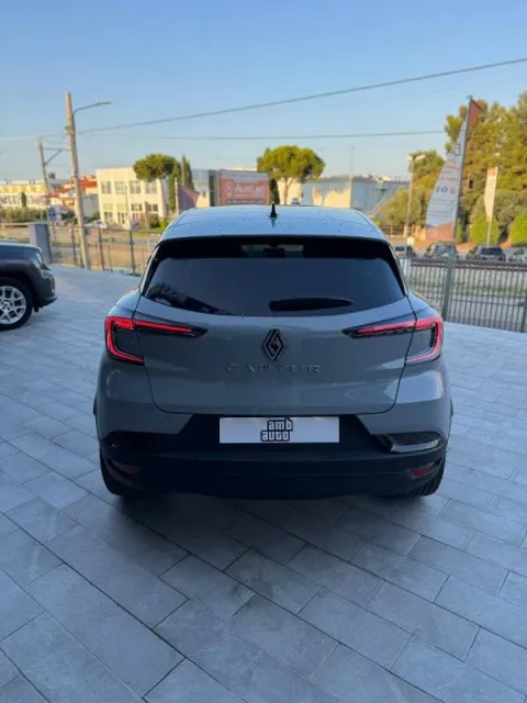 Renault Captur 1.0 eco-g Techno 100cv - Immagine 5