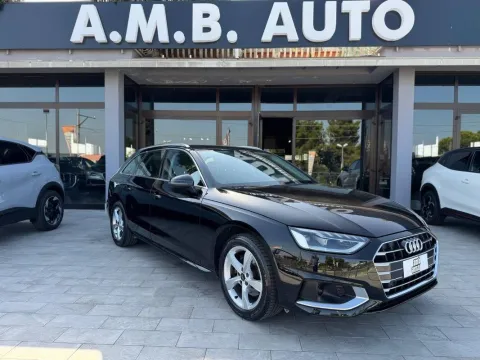 Audi A4 Avant 30 2.0 tdi mhev Business Advanced 136cv s-tronic - Immagine 1