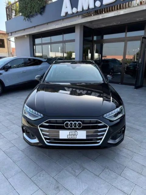 Audi A4 Avant 30 2.0 tdi mhev Business Advanced 136cv s-tronic - Immagine 2