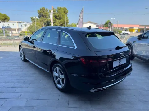Audi A4 Avant 30 2.0 tdi mhev Business Advanced 136cv s-tronic - Immagine 4