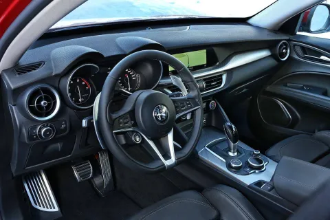 Alfa Romeo Stelvio 2.0 t B-Tech Q4 280cv auto - Immagine 4